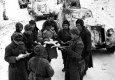 Kolonna-bronemashin-vyistupaet-na-boevyie-pozitsii-v-rayone-Mozhayska.-1941-g.-r-n-Mozhayska