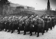 Voennyiy-parad-na-Krasnoy-ploshhadi.-Moskva-7-noyabrya-1941-goda