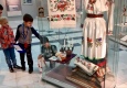 Deti-na-fone-vyistavki-Rossiya-mnogolikaya.-Moy-Surgut-2