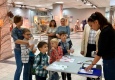 Deti-na-fone-vyistavki-Rossiya-mnogolikaya.-Moy-Surgut-3